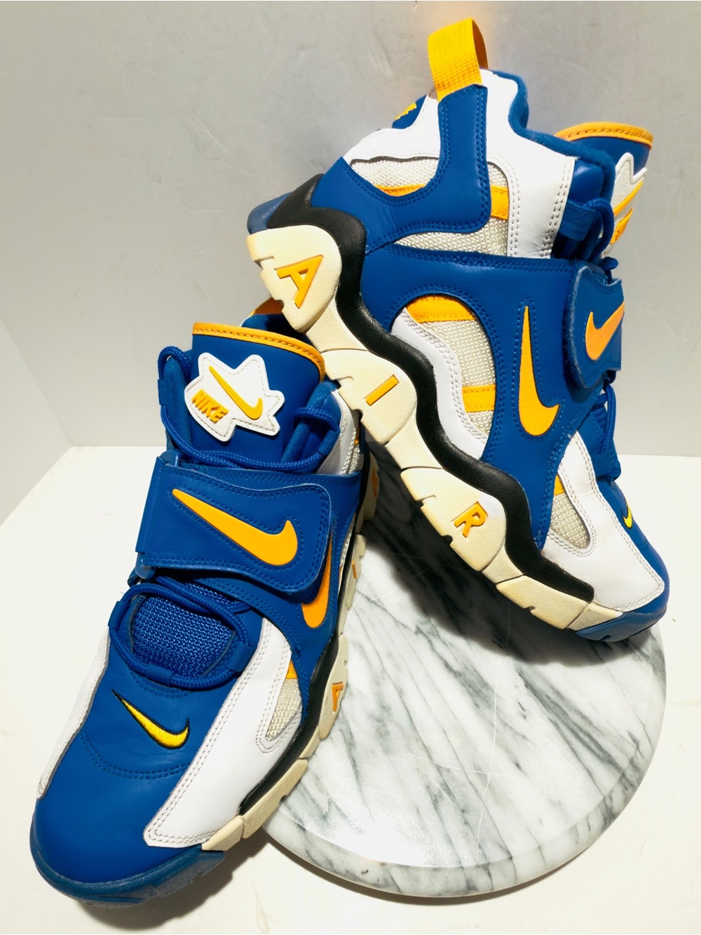 Nike Air Barrage Mid University Blue/Racer Orange Men’s Size 11.5